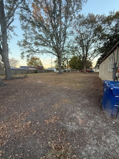 Foto del edificio - 107 White Oak Rd