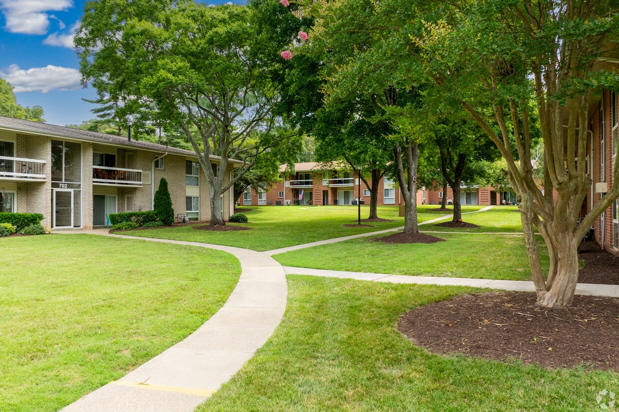 Conway Garden Apartments - Conway Garden Apartments
