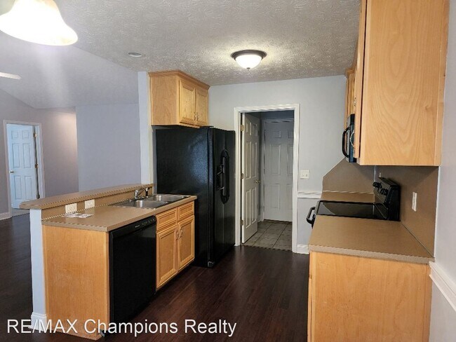 Foto del edificio - 3 br, 2 bath House - 8004 Garrett Pines Drive