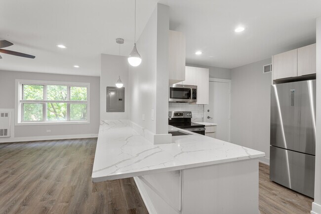 Foto del edificio - 1303 W Estes Ave