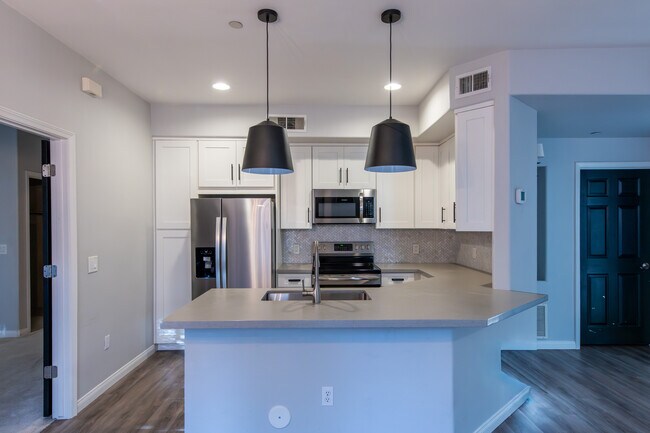 Foto del edificio - 9550 E Thunderbird Rd