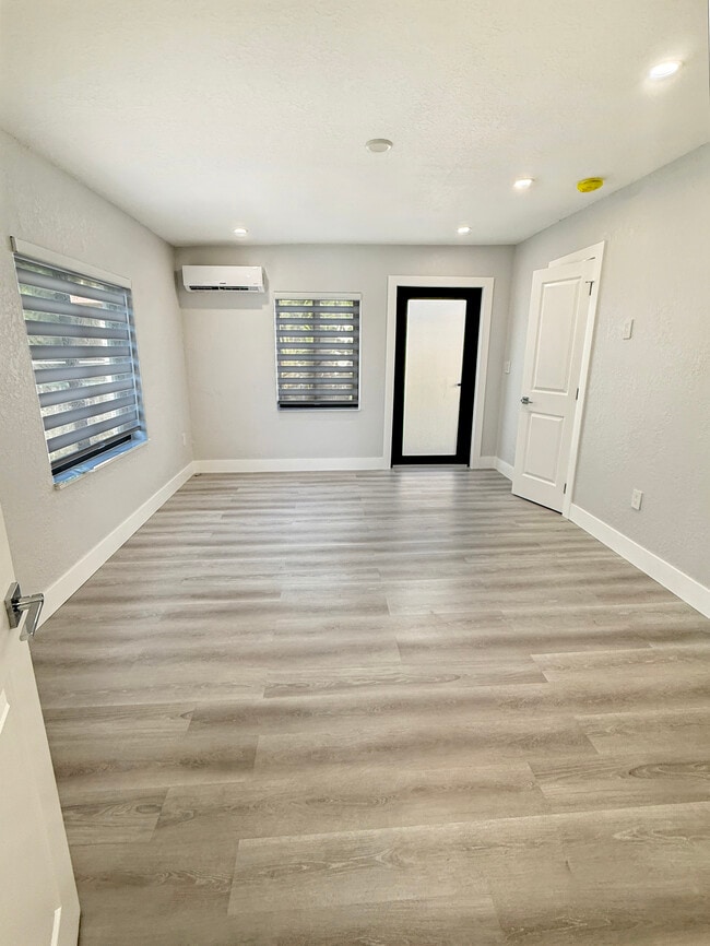 Foto del edificio - 3601 NW 4th St