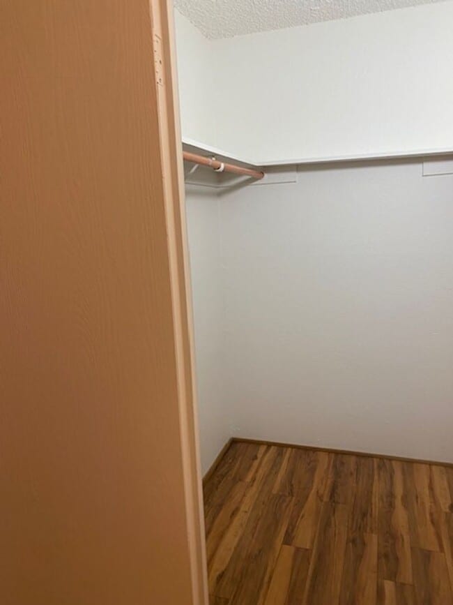 Foto del edificio - Cute 1 bdrm, 1 bath downstairs condo