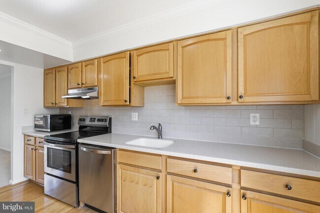 Foto del edificio - 6002 Mardale Ln