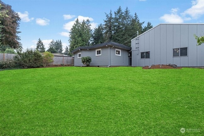 Foto del edificio - 18912 46th Ave S