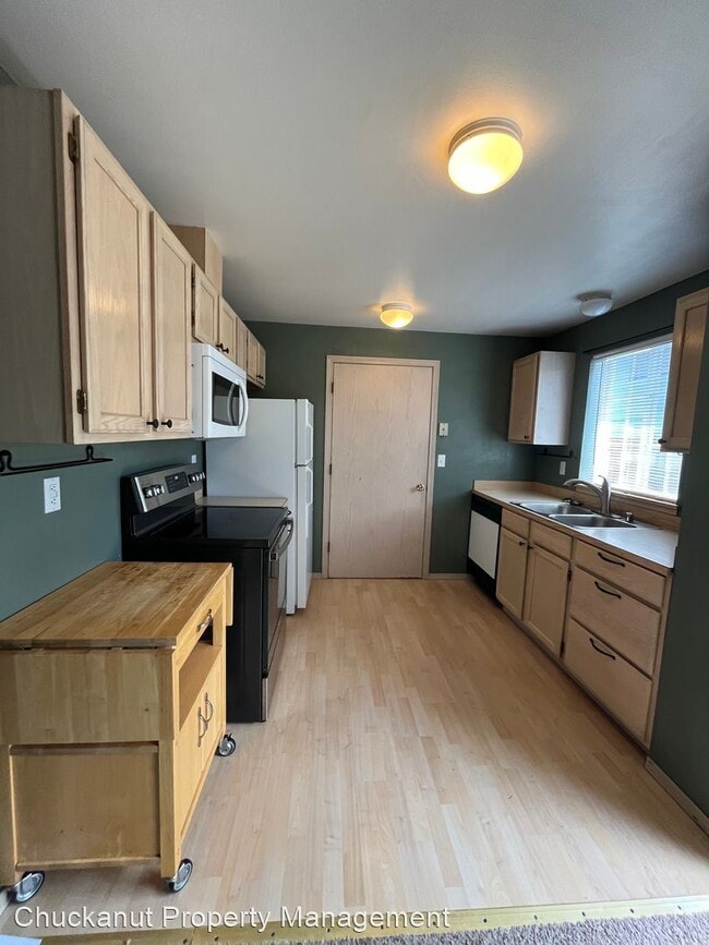 Building Photo - 2 br, 1 bath House - 1245 Puget St. #9