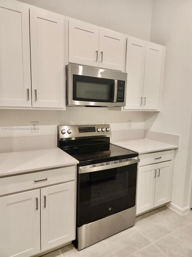 Foto del edificio - 1338 Colebrook Cir SW