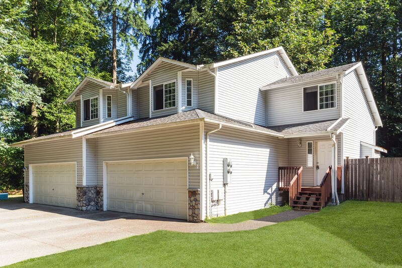 3327 Fender Dr, Lynnwood, WA 98087 Townhome Rentals in Lynnwood WA