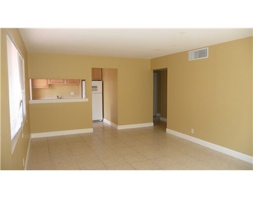 Foto del edificio - 817  Lighthouse Drive C
