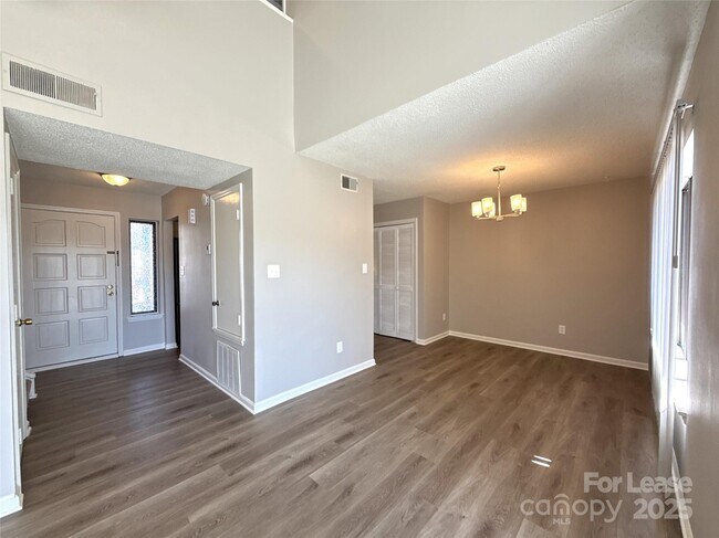 Foto del edificio - 11537 Turn Stone Ct