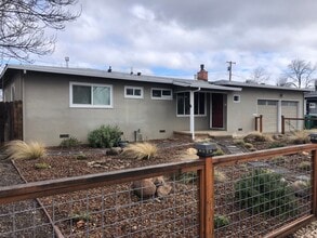 Building Photo - 856 Moss Ave