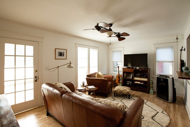 Building Photo - 4988 Mt Royal Dr