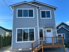 Building Photo - 616 Puget St