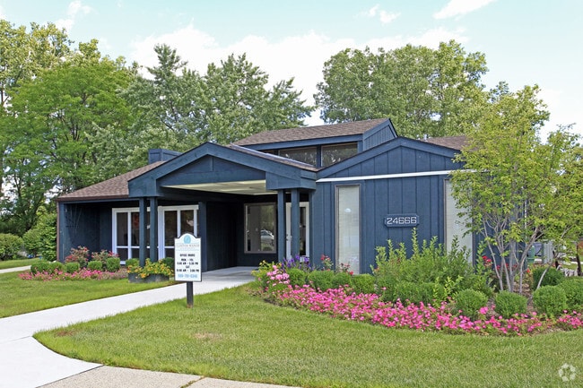 Clubhouse - Clinton Manor Apartments