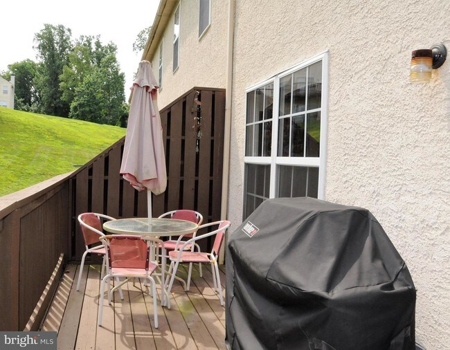 Foto del edificio - 814 Brettingham Ct