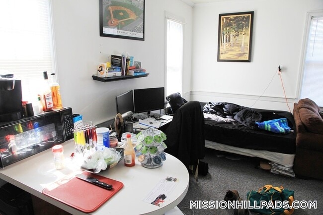 Building Photo - 61 S Huntington Ave