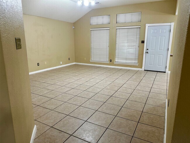 Foto del edificio - 12654 Stillington Dr