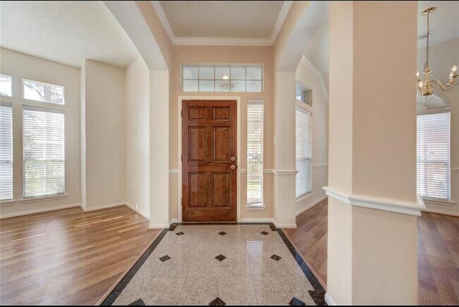 Foto del edificio - 13130 Georgetown Dr
