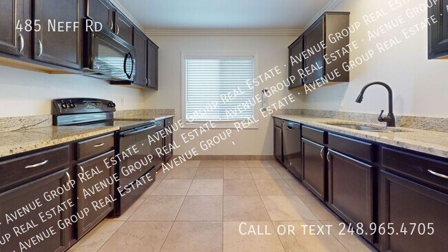 Foto del edificio - 485 Neff Rd