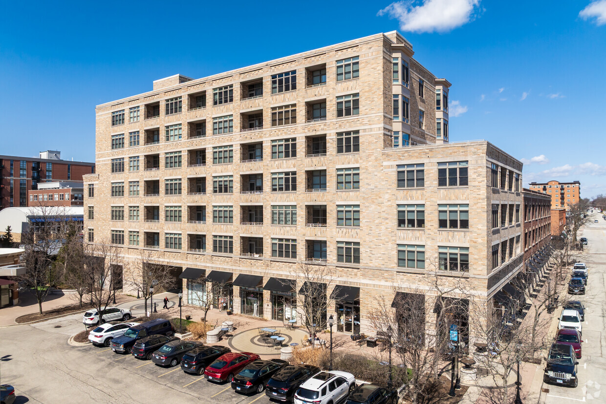 Primary Photo - Metro Lofts