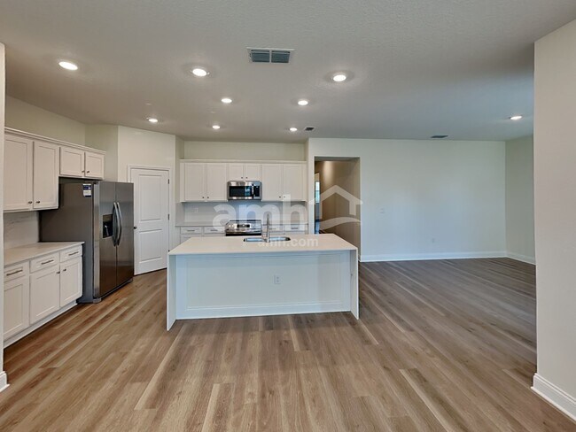 Foto del edificio - 3735 Center Cove Lane