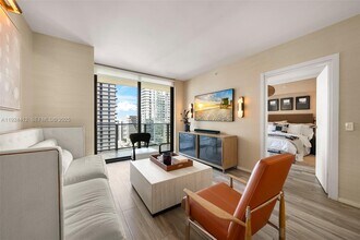 Building Photo - 801 S Miami Ave