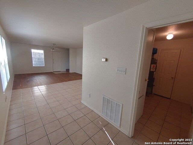 Foto del edificio - 3851 Maverick Creek