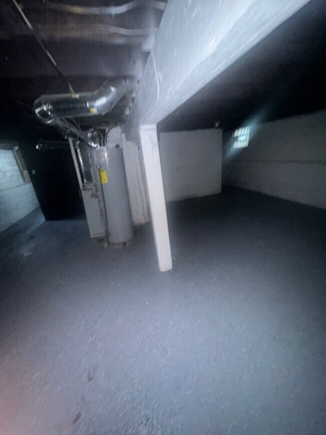 Foto del edificio - 15786 Mandalay Ave