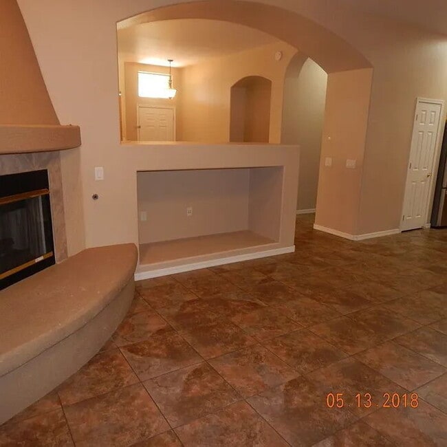 Building Photo - Rancho Sahuarita