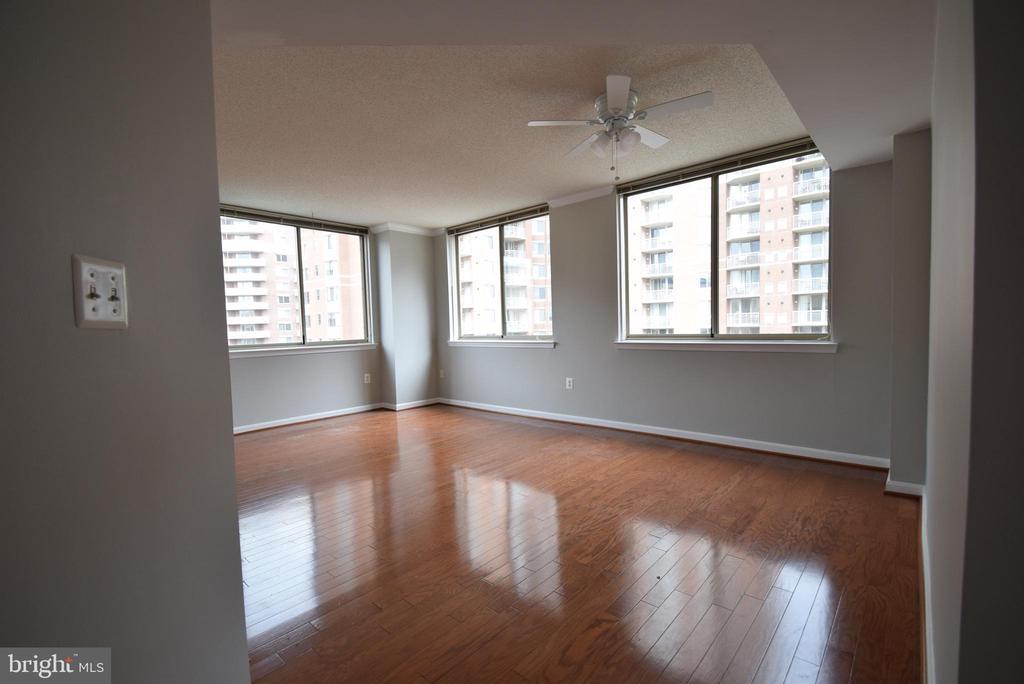 Foto principal - 3835 9th St N