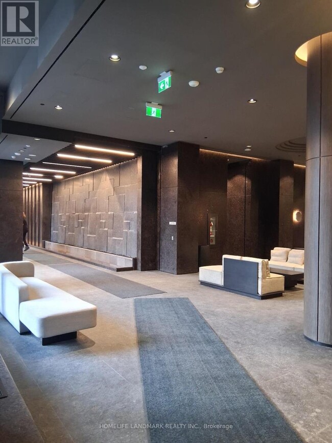 Photo du bâtiment - 110 Broadway Ave