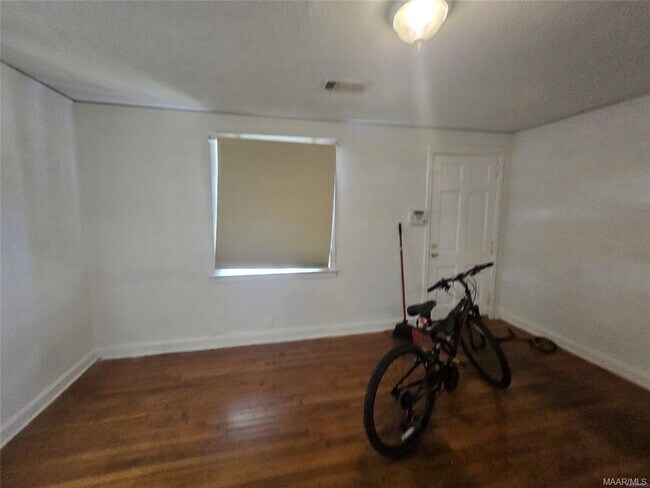 Foto del edificio - 2623 Plum St