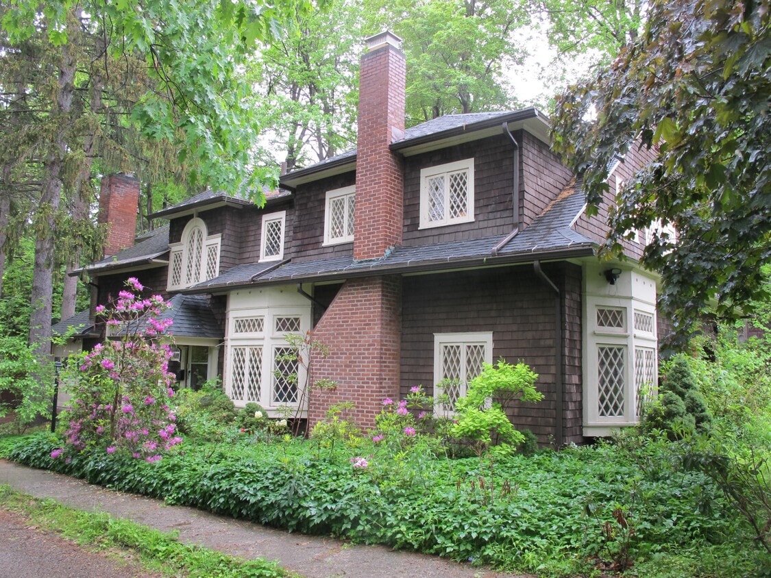 1 Lodge Way, Ithaca, NY 14850 House for Rent in Ithaca, NY