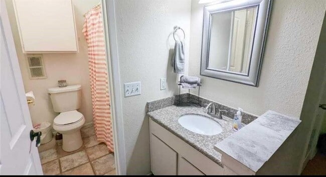 Building Photo - 15534 Zabolio Dr
