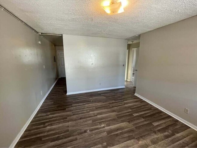 Foto del edificio - 1624 W 36th St