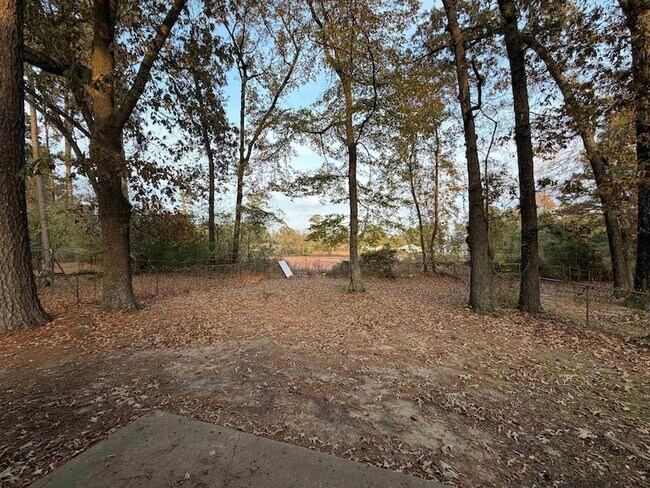 Foto del edificio - 3500 Denson Dr