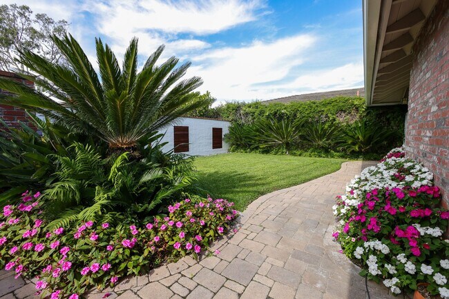 Foto del edificio - Luxurious Newport Beach Home