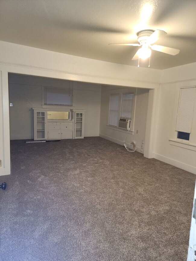 Foto del edificio - Charming 2 Bedroom 1 bathroom Downtown Modesto Home