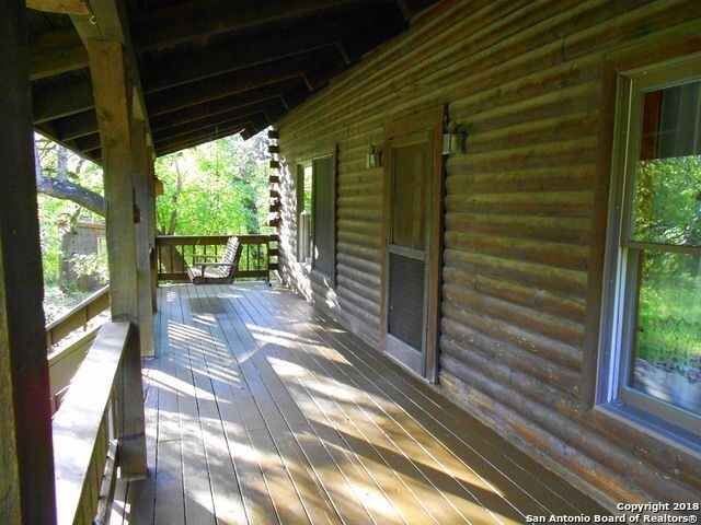 Building Photo - 18524 Bandera Rd