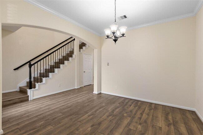 Foto del edificio - 4855 Palomar Ln