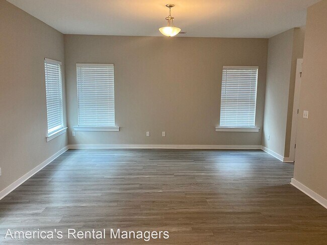 Foto del edificio - 4 br, 2.5 bath House - 68 Ballington Way