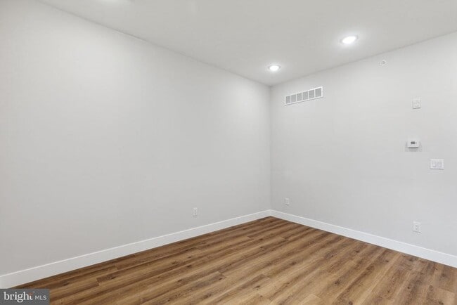 Building Photo - 1840 N Gratz St