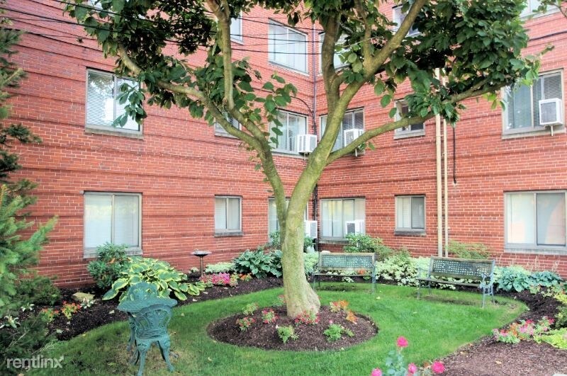 Foto principal - 1 br, 1 bath Apartment - 300 Washington Rd.