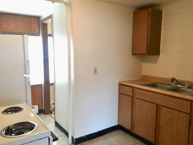 Foto del interior - Maple Court Apartments - Where City Convenience Meets Neighborhood Charm!