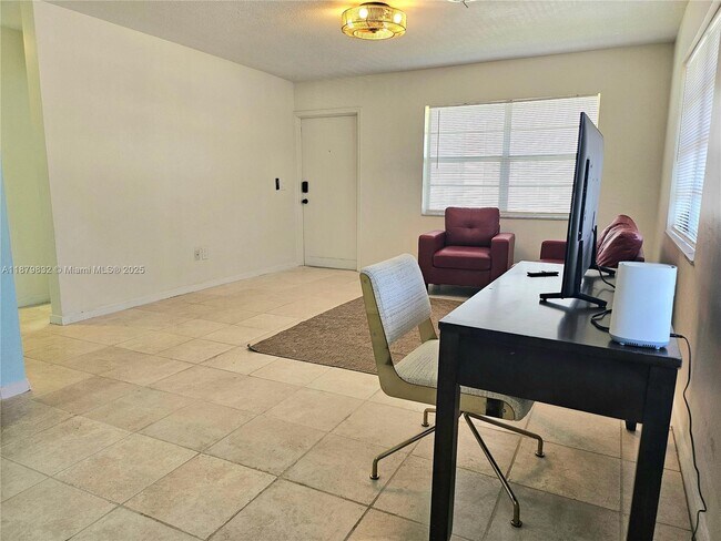 Foto del edificio - 309 SE 12th Ave