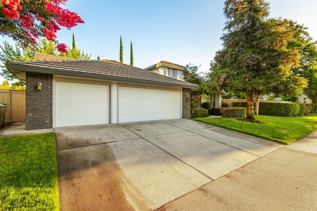 Foto del edificio - 11859 S Carson Way