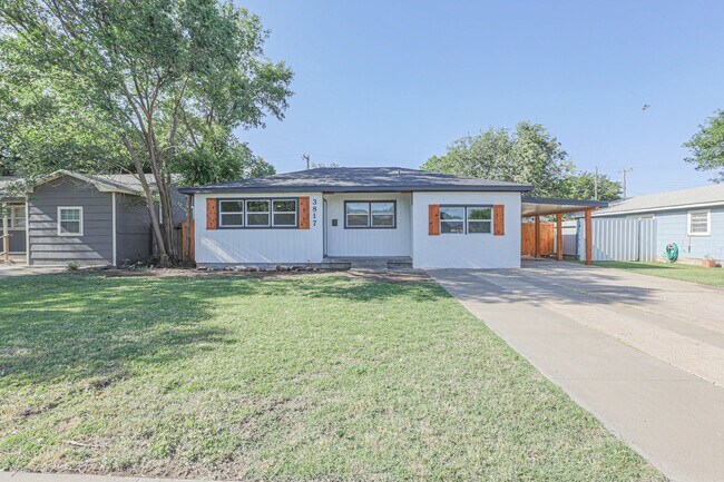Building Photo - Pre-Leasing for July!