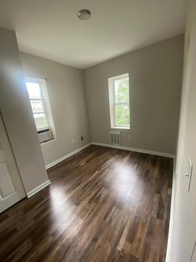 Foto del edificio - 1470 N 52nd St