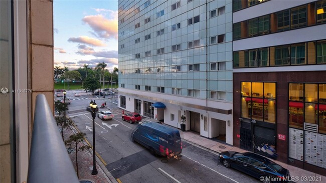 Foto del edificio - 253 NE 2nd St