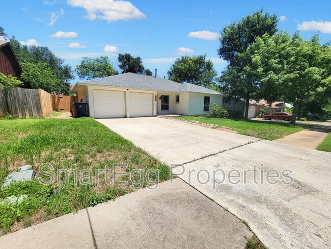 Building Photo - 4802 Gray Fox Dr